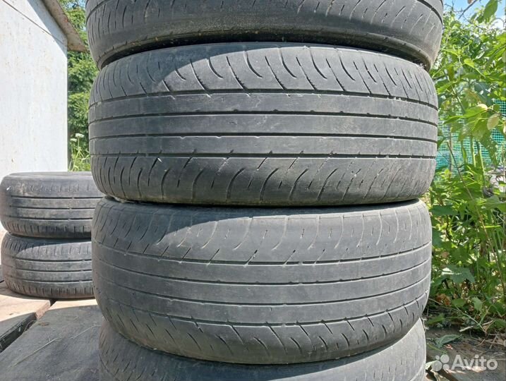 Kumho 792 205/55 R16 102T