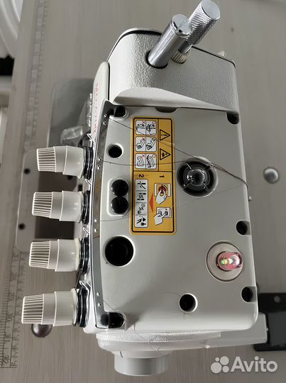 Промышленный 4х-ниточный оверлок juki MO-6714S