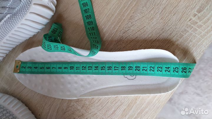 Женские кроссовки (изики) р.24,5 (39)