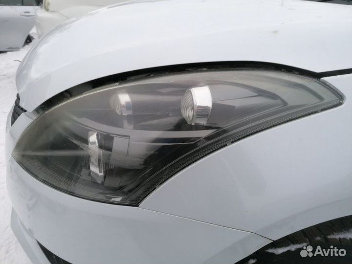 Фара передняя левая Suzuki Swift ZD72S K12B 2013