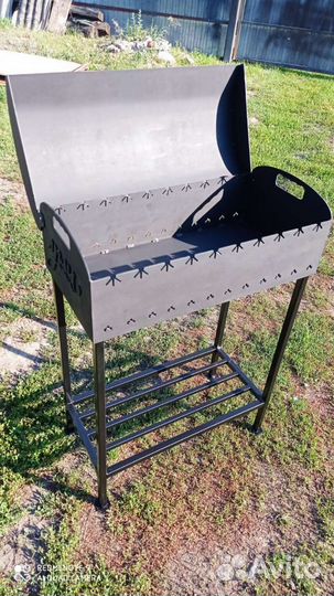 Мангал с крышкой