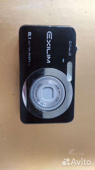 Компактный фотоаппарат