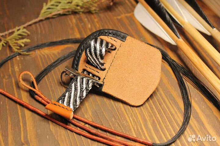 Напальчник три под для стрельбы из лука