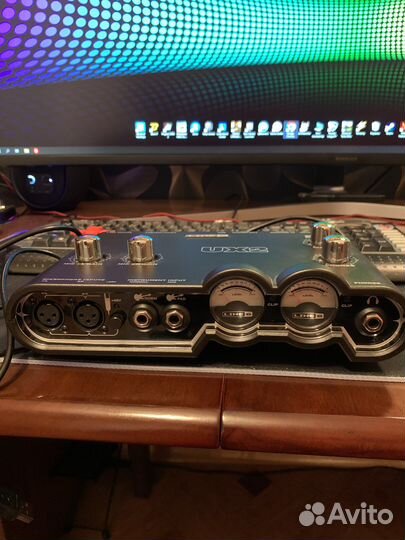 Звуковая карта Line 6 POD Studio UX2