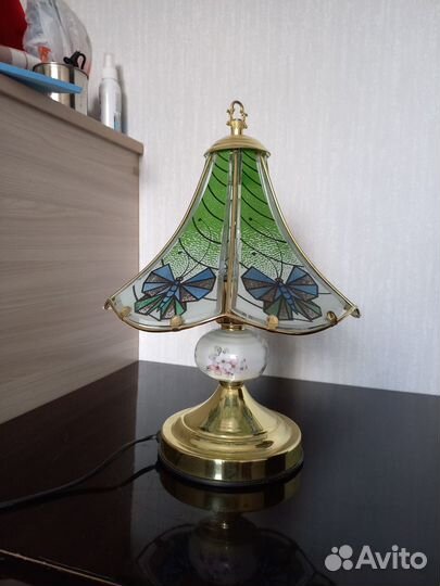 Лампа настольная, прикроватная. Сенсорная