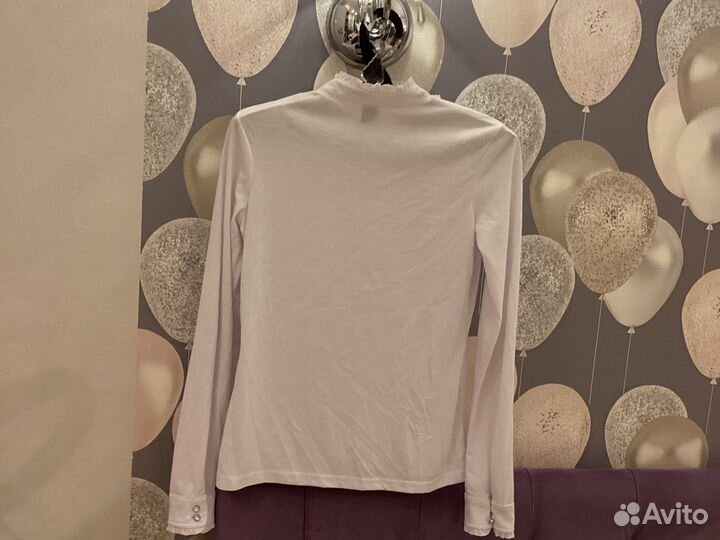 Белая блузка