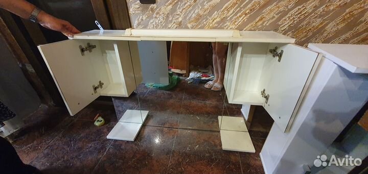 Зеркальный шкаф в ванную с подсветкой