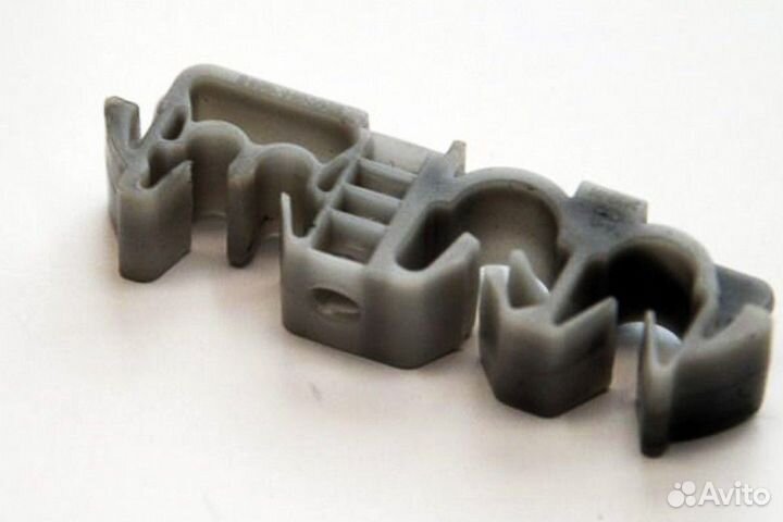 Скоба крепления трубок LADA 21900110404200