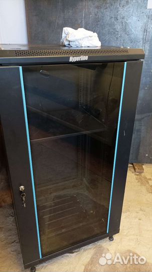 Шкаф напольный 19-дюймовый, 22U, Hyperline