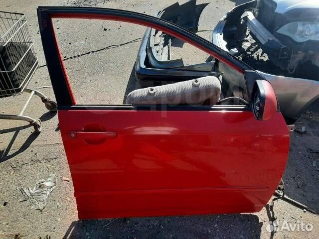 Дверь toyota corolla fielder NZE121, 1nzfe