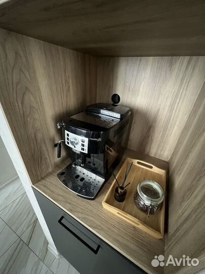 Кофемашина Delonghi ecam 22.110