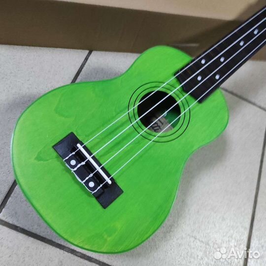 Укулеле сопрано новая