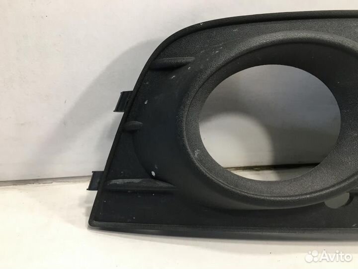 Окантовка противотуманной фары правая Audi А4 В8 8