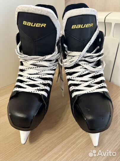 Хоккейные коньки bauer