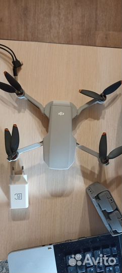 Квадрокоптер dji mavic mini 2