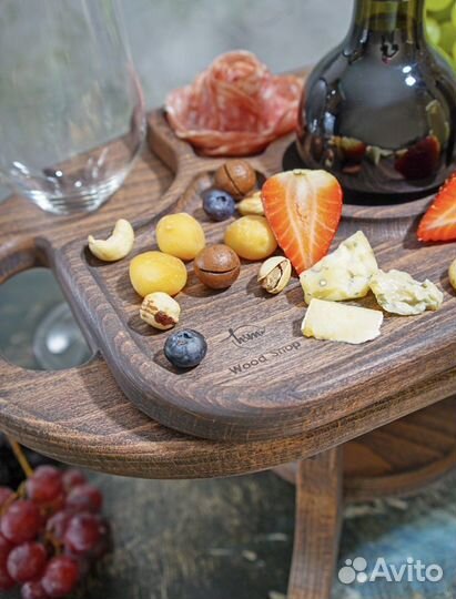 Столик винный