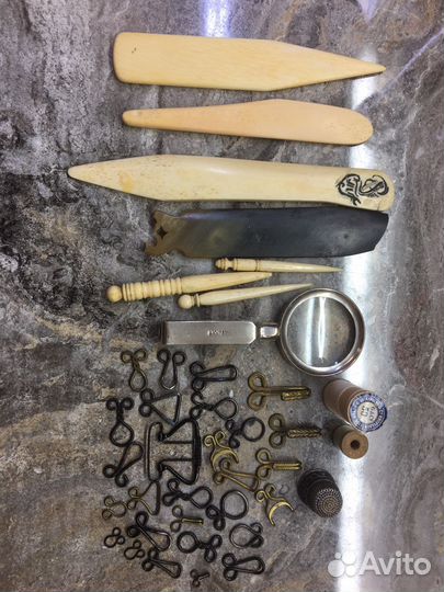 Старинный инструмент для рукоделия