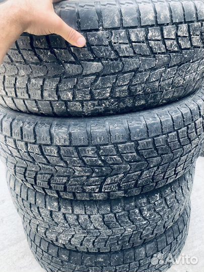 Dunlop Axiom Plus 265/70 R17