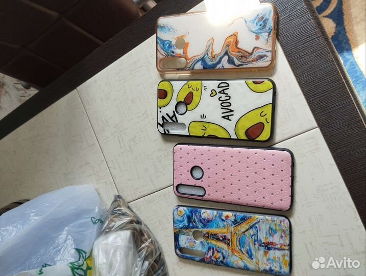 Продам чехлы на телефон