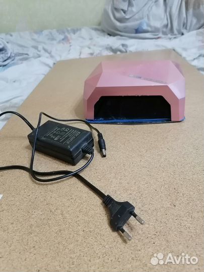 LED лампа для маникюра