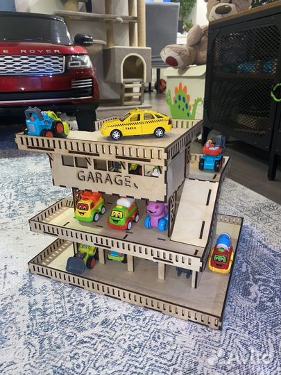 Гараж для детских машинок