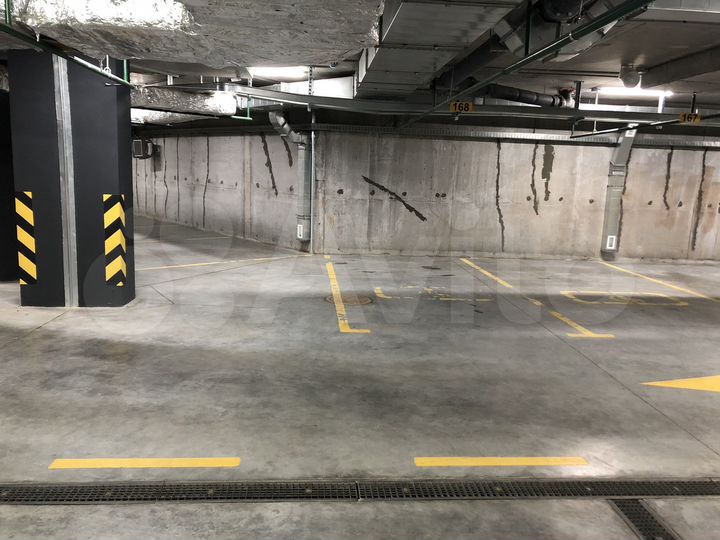 Машиноместо, 15 м²