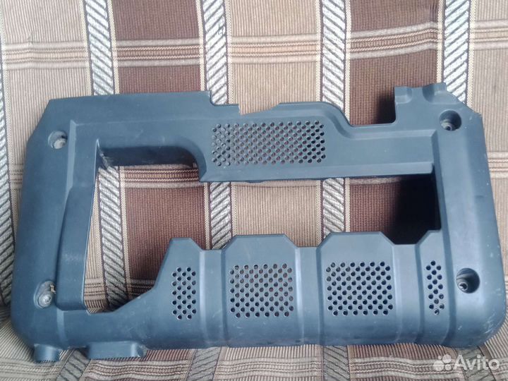 Декоративная крышка двигателя хюндай Элантра 3