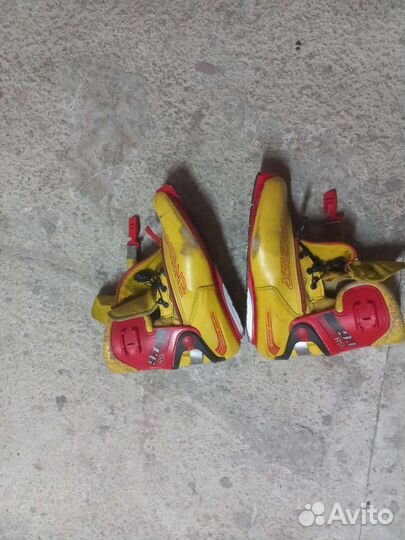 Лыжные ботинки