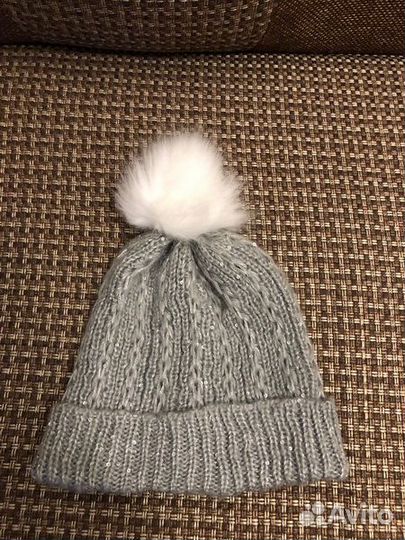 Шапки, палантин (шарф)