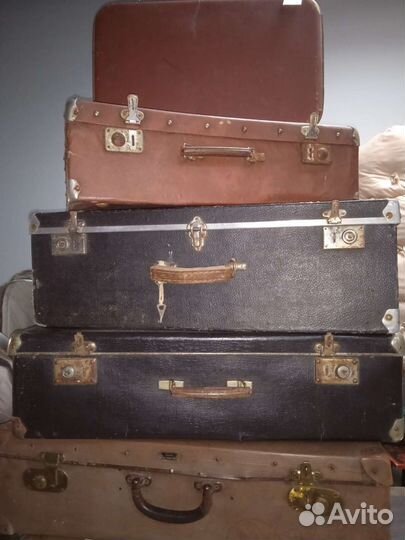 Чемоданы старые