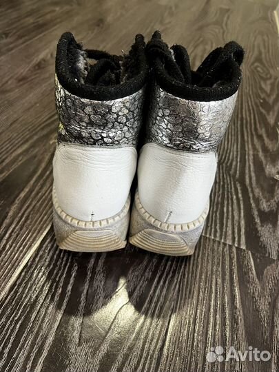 Зимние ботинки