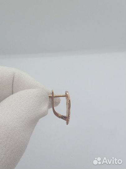 Серьги с синтетическим камнем Золото