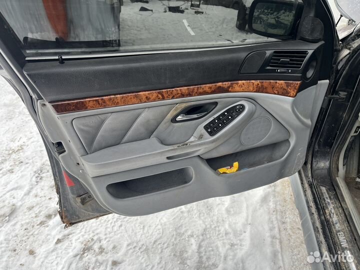 Дверные карты на bmw e39