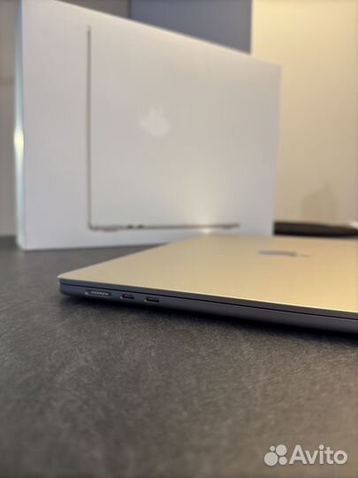 Apple MacBook Air 15 M3 8/256 gb