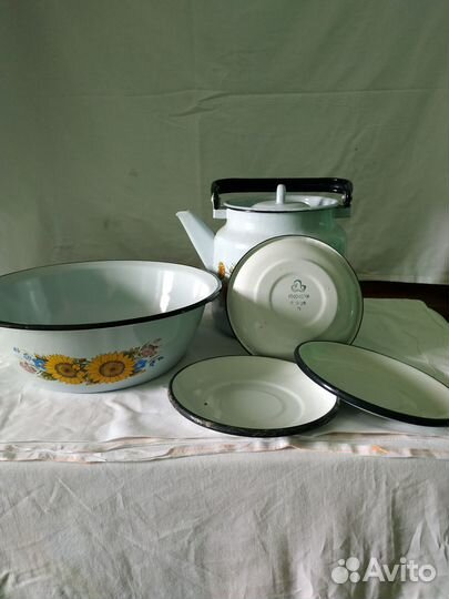 Эмалированный набор и чайный набор