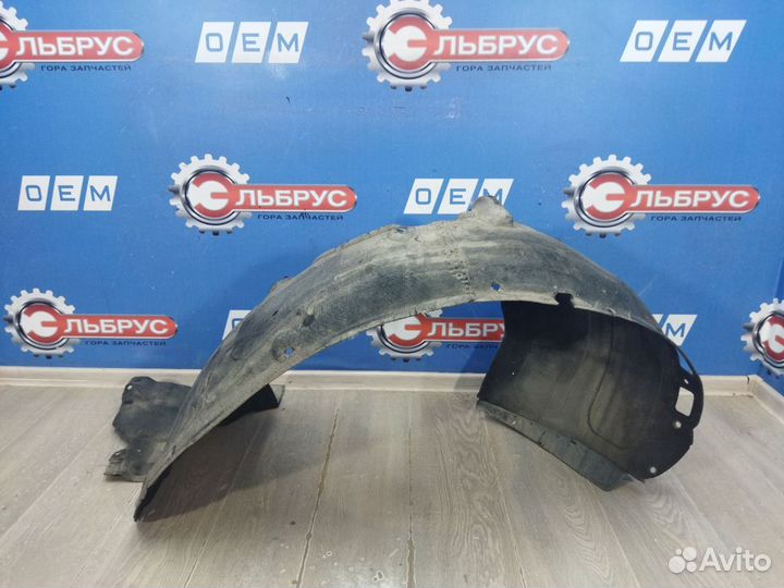 Подкрылок передний правый Genesis GV80 2020