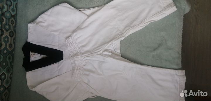 Спортивный костюм для тхэквондо