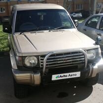 Mitsubishi Pajero 2.5 AT, 1992, 327 000 км, с пробегом, цена 525 000 руб.