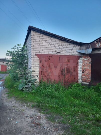 Гараж, > 30 м²