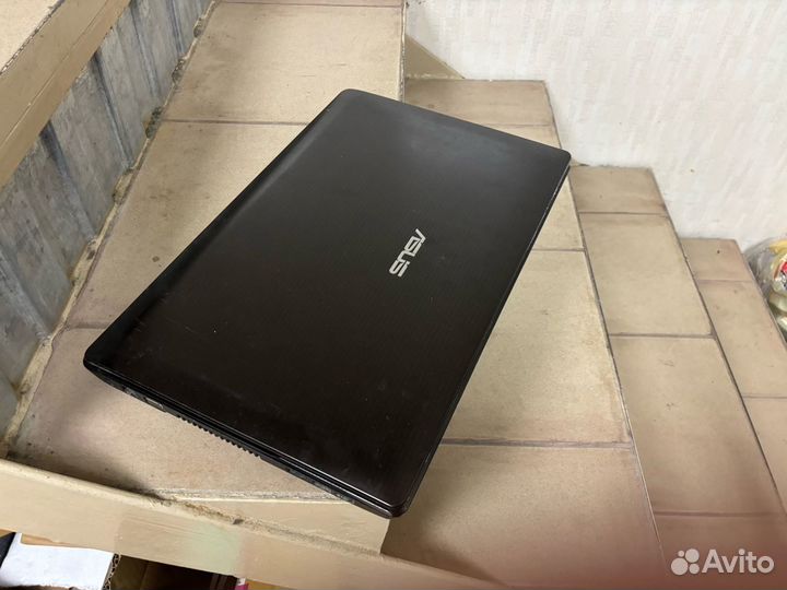 Надежный Asus 17.3 AMD A6 / 8 RAM / Radeon 6600