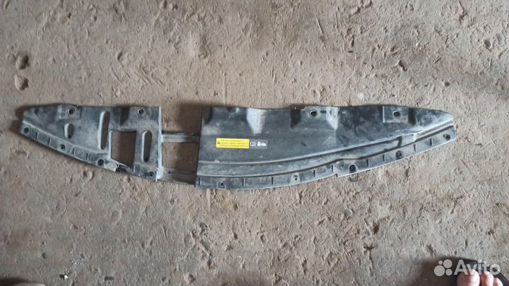 Накладка телевизора Ниссан Кашкай j 11