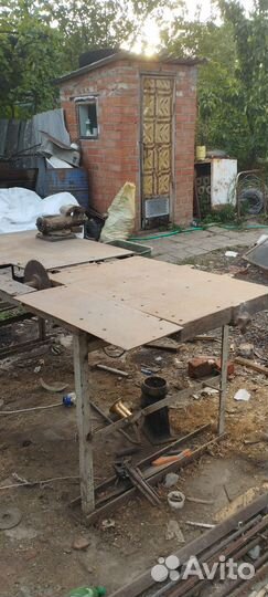 Деревообрабатывающий станок