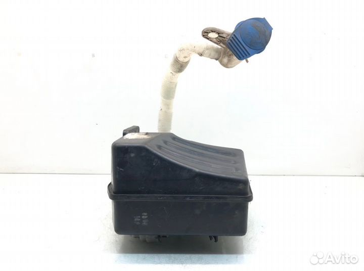 Бачок омывателя Volkswagen Golf 5 1.9 TDI 2008