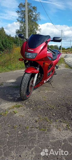Suzuki RF 400R
