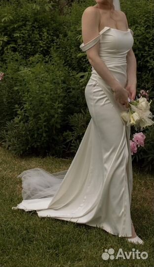 Свадебное платье силуэтное