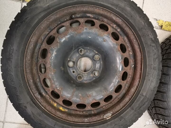 Зимние колеса 205/55 R16 VAG