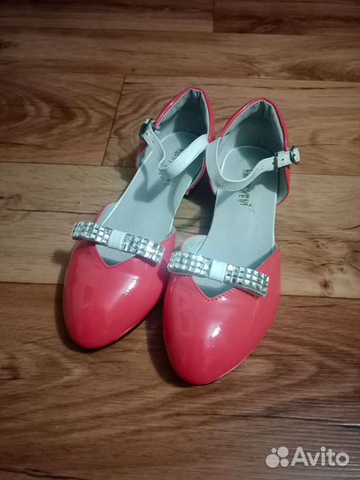 Туфли для девочки