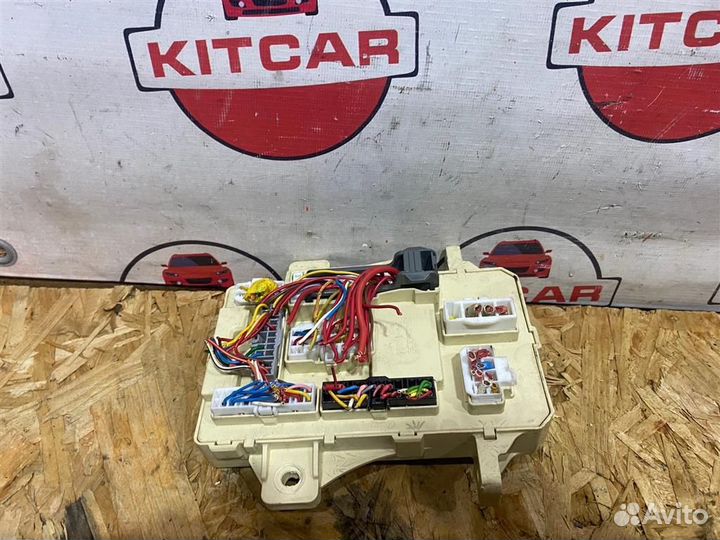 Блок предохранителей салонный Kia Ceed 07-12 ED