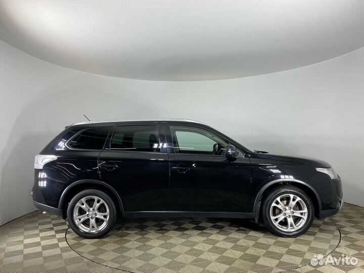 Mitsubishi Outlander 2.0 CVT, 2014, 130 000 км