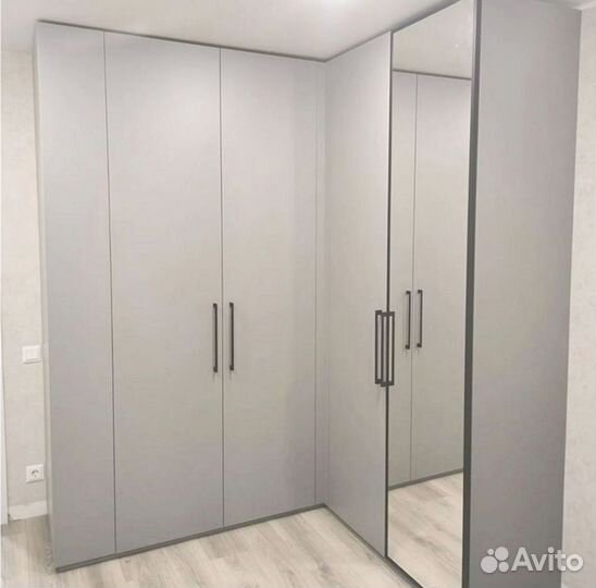 Шкафы распашные на заказ